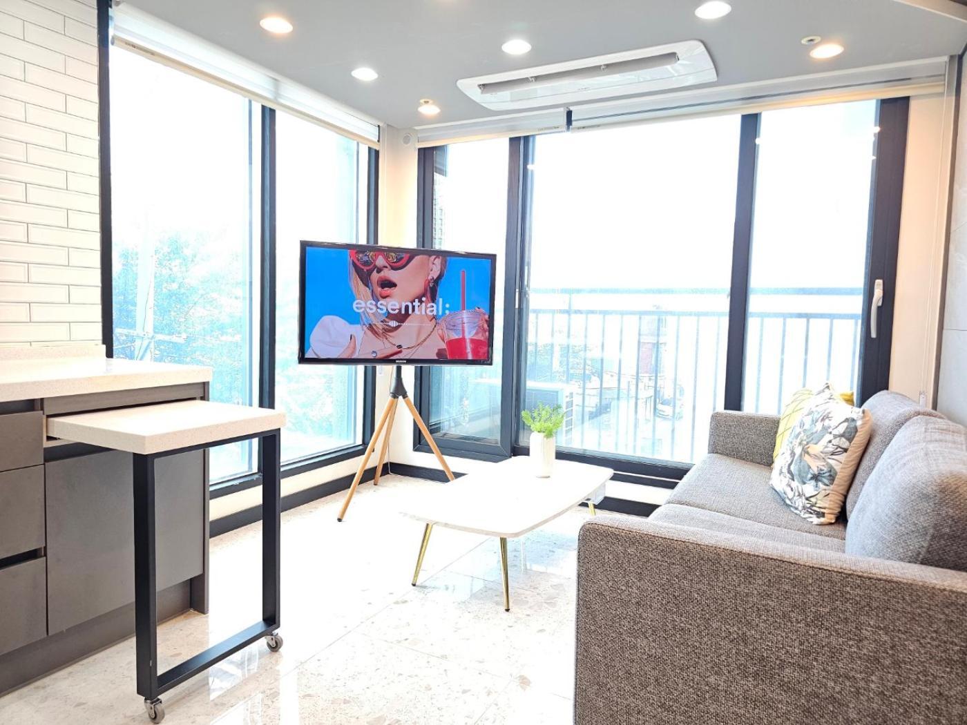 Apartment Hwagok Station - Two Room, Sunshine Seoul