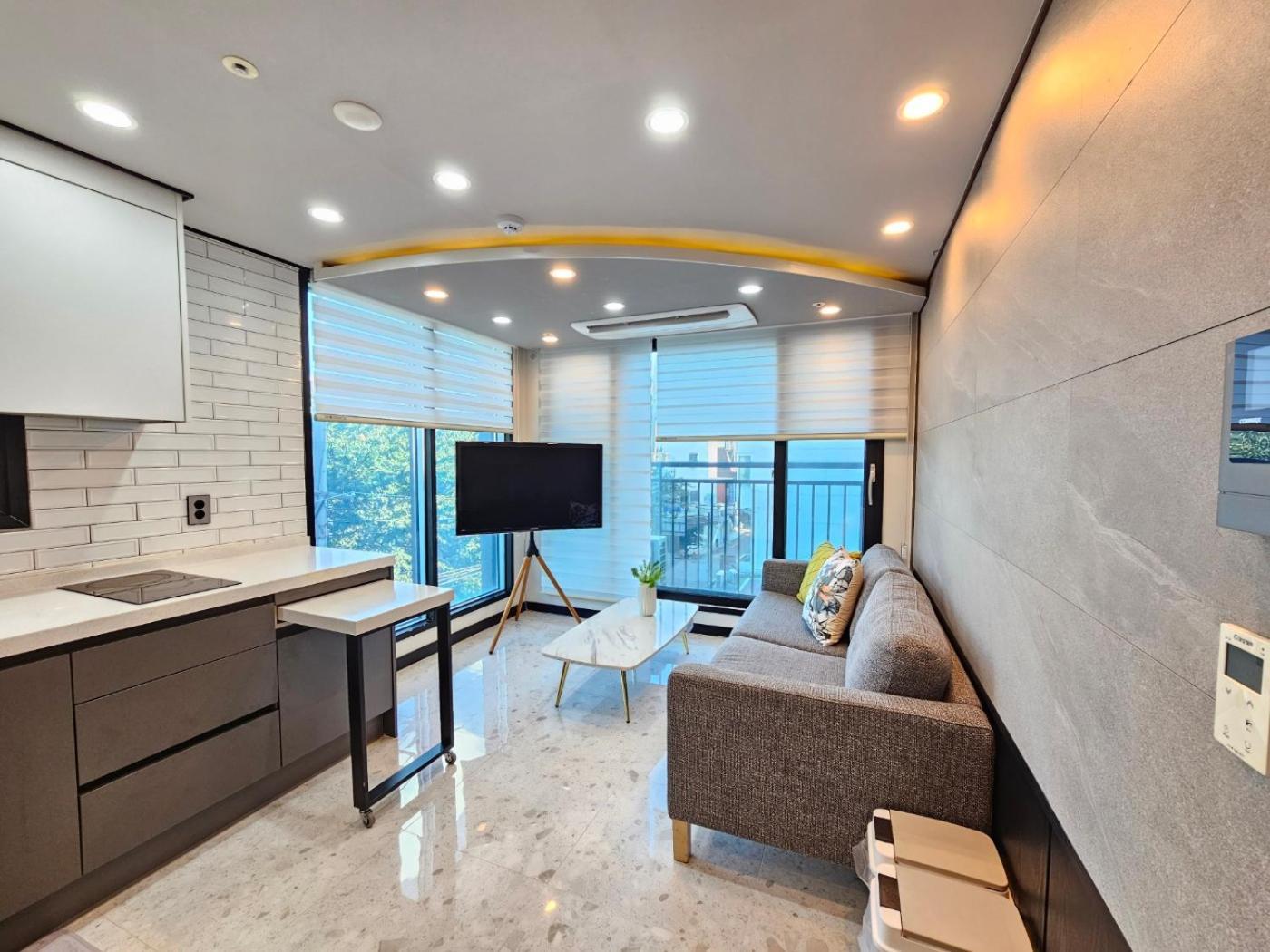 Apartment Hwagok Station - Two Room, Sunshine Seoul